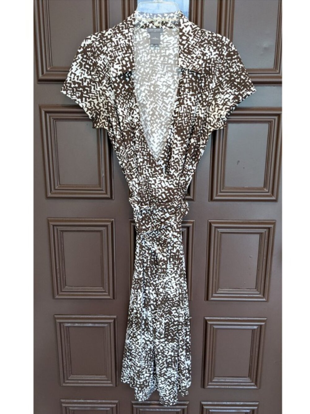 Ann Taylor Wrap Style Midi Dress Cap Sleeves, Tie Waist, Dark Brown & White Sz 2